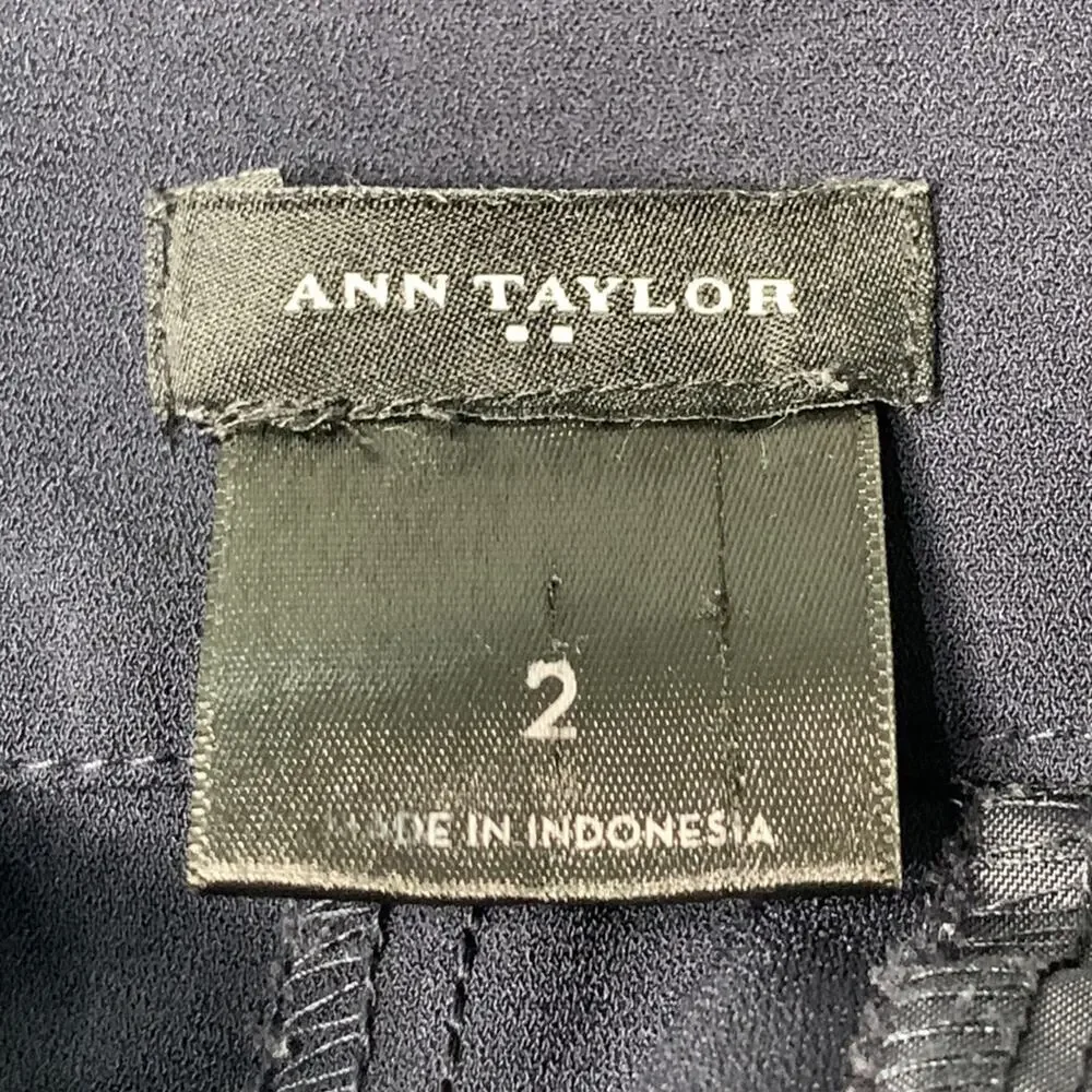 Ann Taylor Short Navy Blue 4 Working Pockets Size 2 - Picture 11 of 12